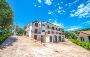 Nice apartment in Policastro Bussentino with 2 Bedrooms